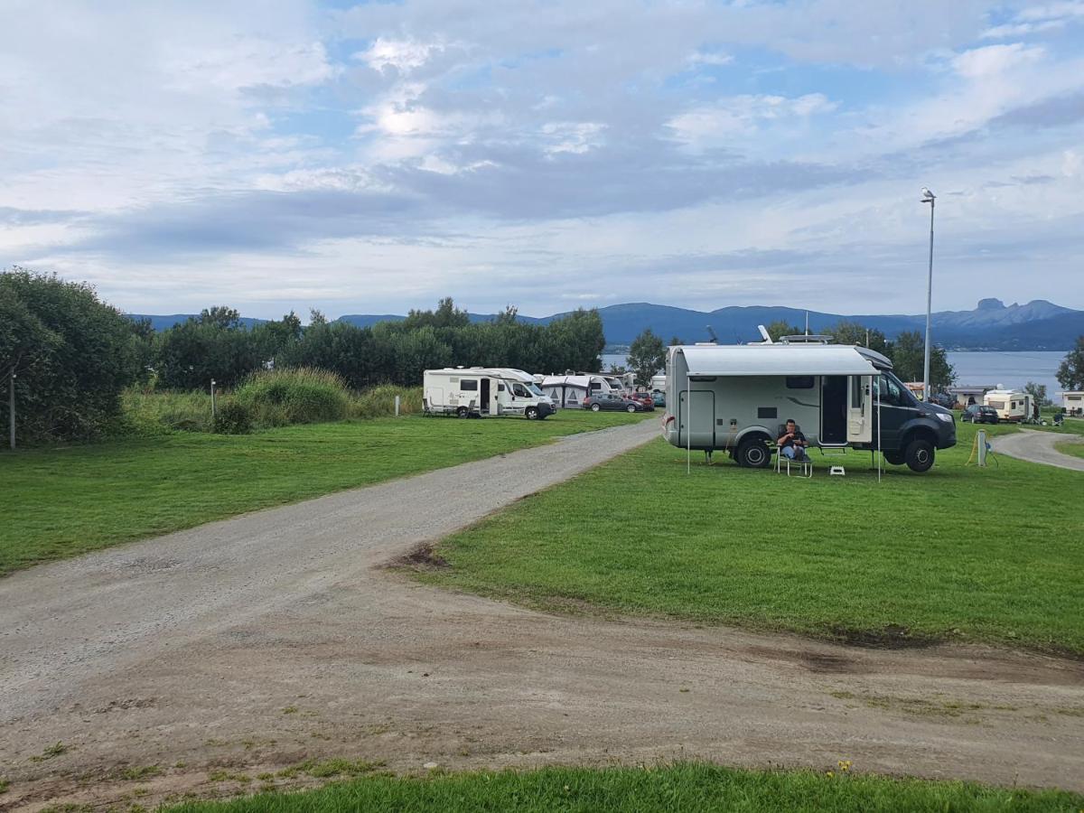 Camp Saltstraumen-Elvegard Hotel บูเดอ ภายนอก รูปภาพ